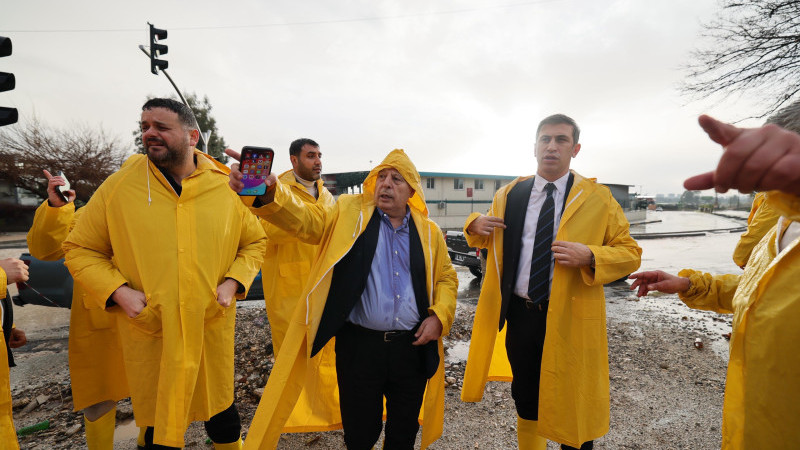 YÜREĞİR BELEDİYESİ’NDEN KRİZ MASASI